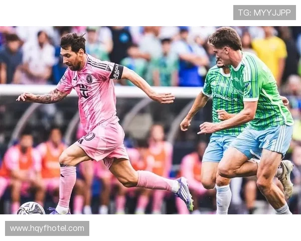 梅西轻巧破门助队逼近900球